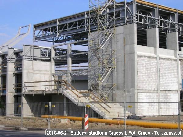 2010-05-21-stadion-craco-10