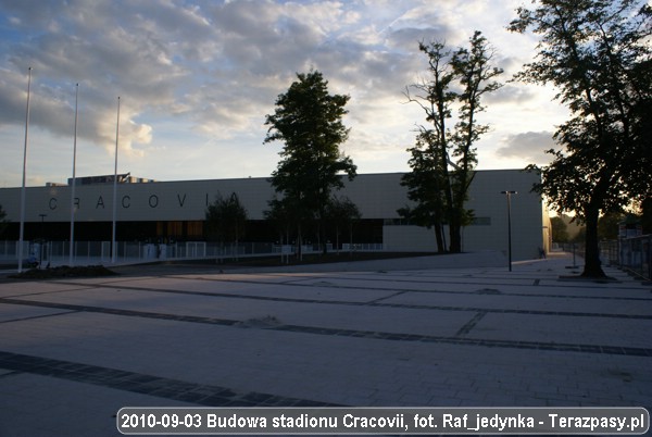 2010-09-03-stadion-raf-jedynka01