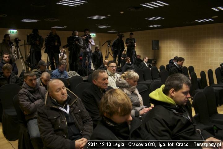 2011-12-10-legia-cracovia-craco-73