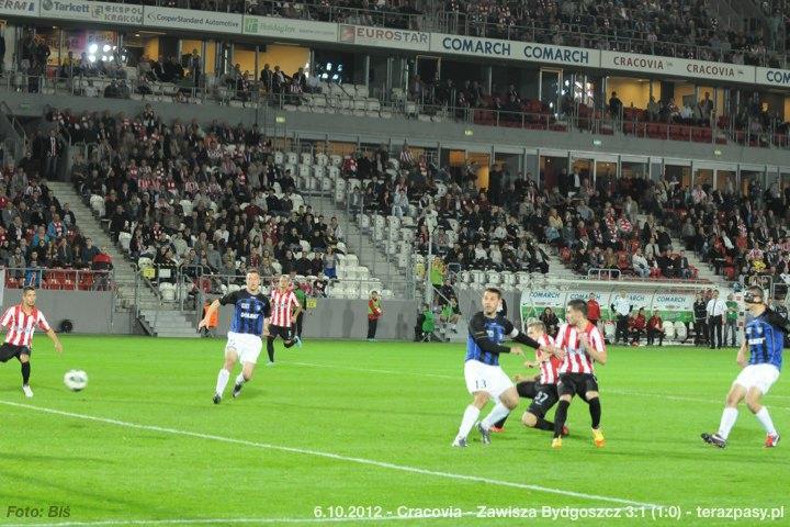 2012-10-06-cracovia-zawisza_bl_0491_720