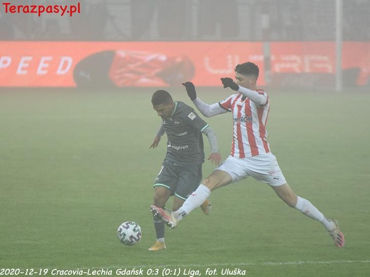 2020-12-19_Cracovia-Lechia_Gdansk_8855_720